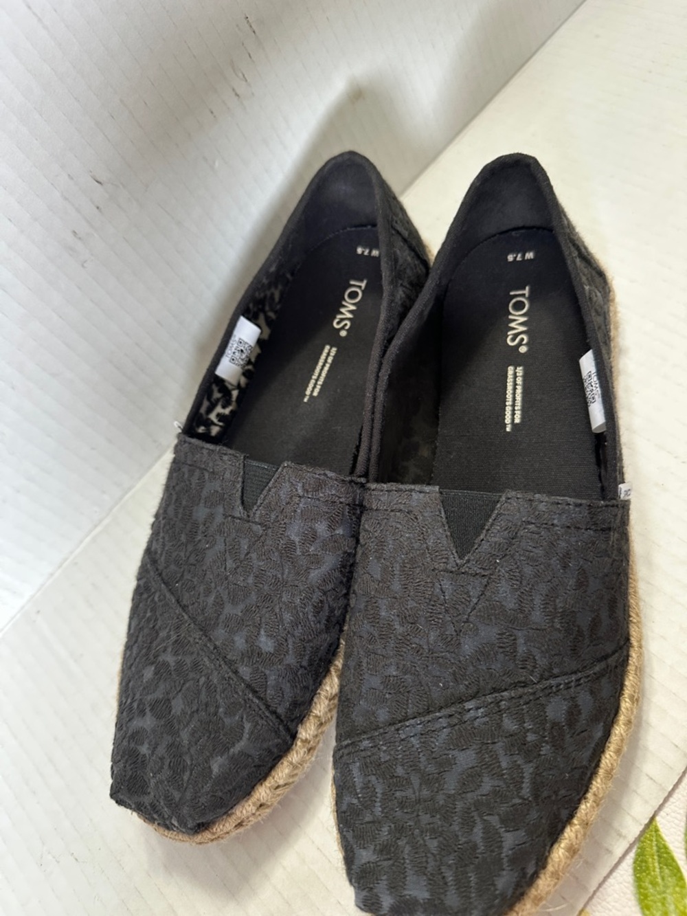 Toms Black Lace Espadrille Slip-On Loafers - Picture 6 of 7